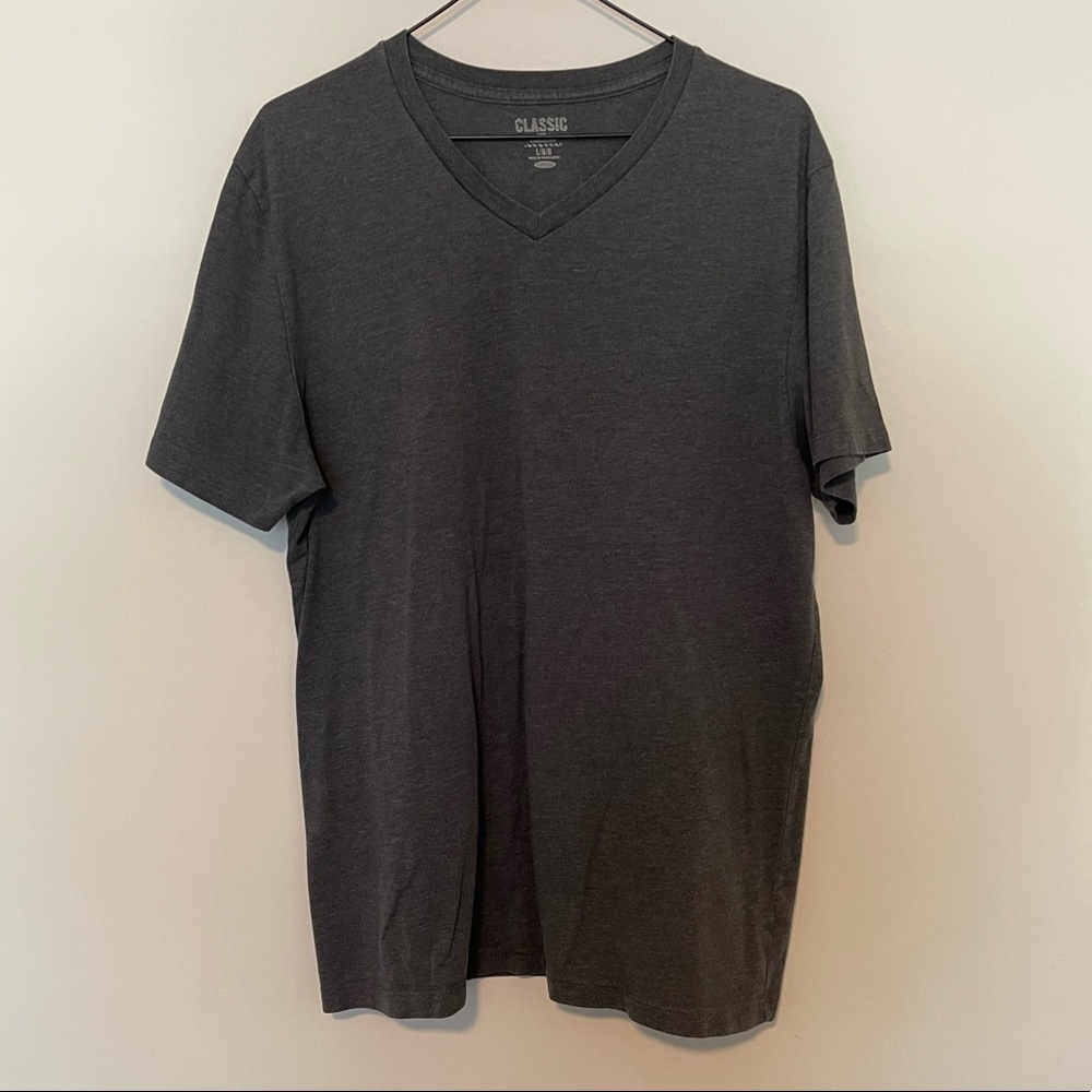 Classic Old Navy Mens Large V-Neck Shirt!